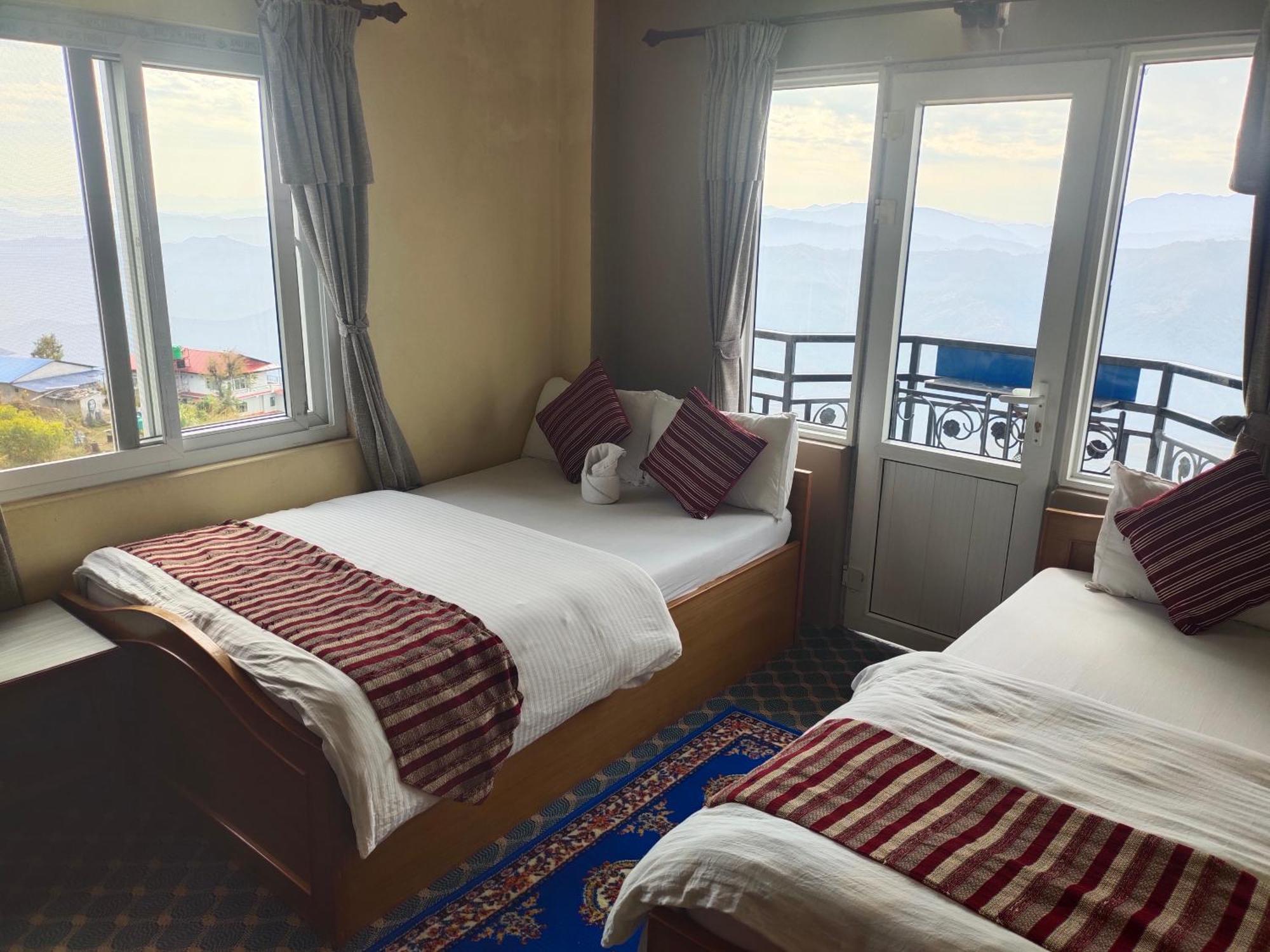 Hotel High Ground Inn Sarangkot Покхара Номер фото
